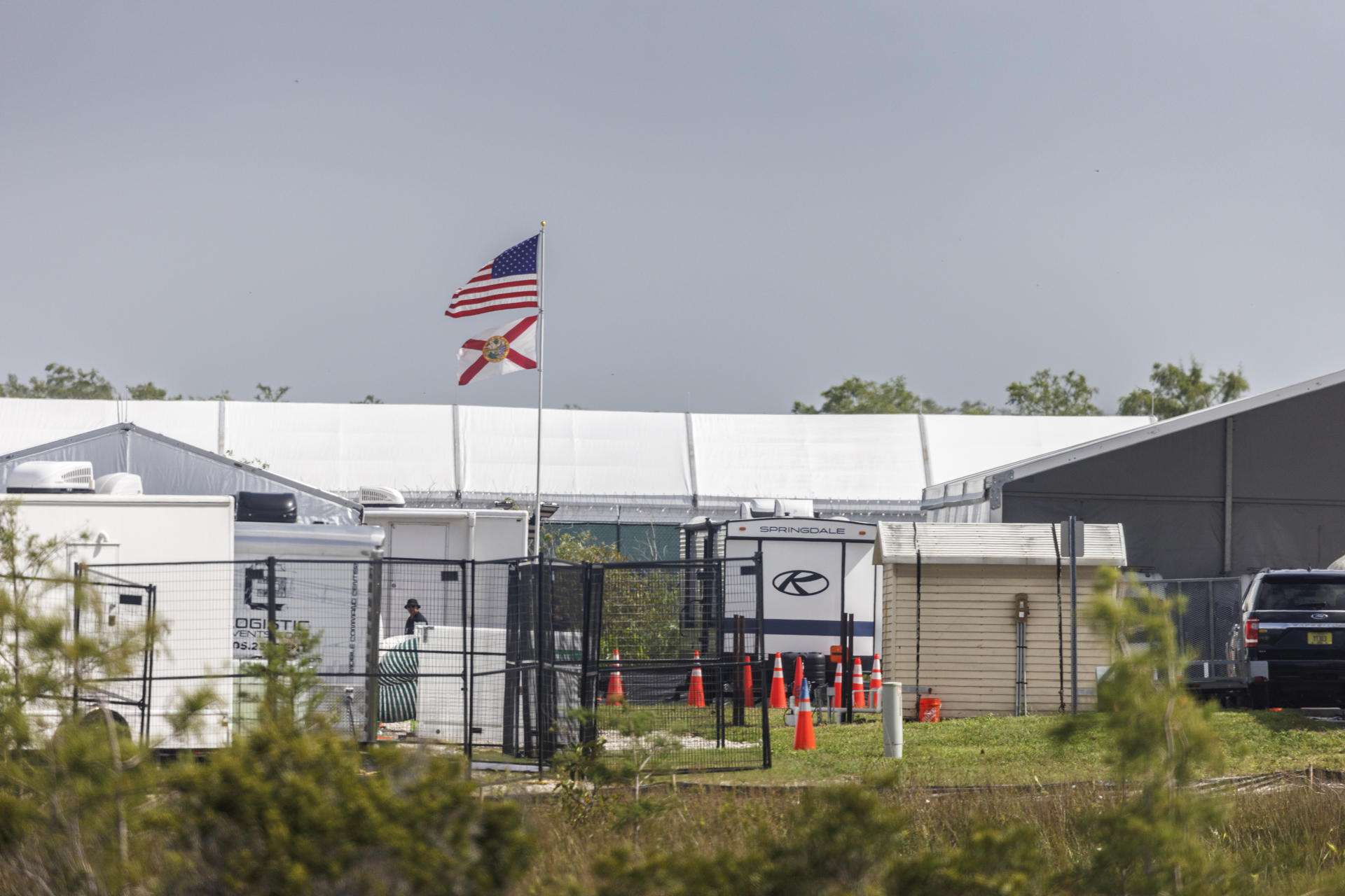 Confirma Sheinbaum apoyo a 81 mexicanos detenidos en ‘Alligator Alcatraz’