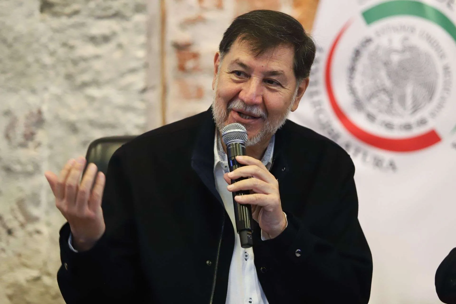 Fernández Noroña reclama que oposición no transparenta sus bienes