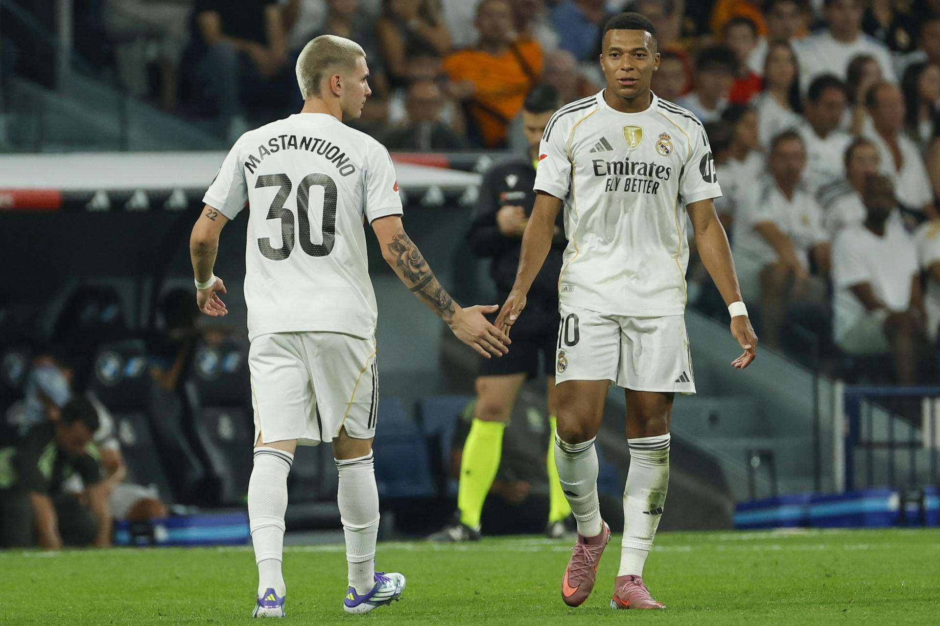 Real Madrid inicia LaLiga con victoria sobre Osasuna con gol de Mbappé