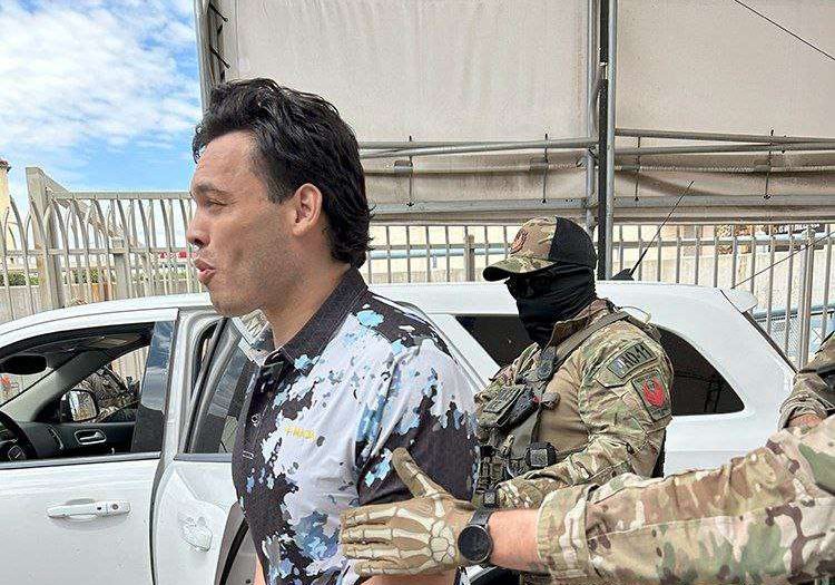 Caso Julio César Chávez Jr.: jueza ordena que no permanezca incomunicado en prisión