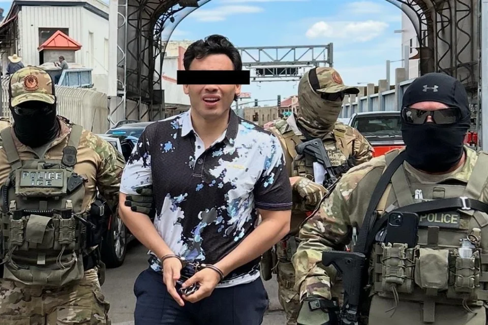 Dictan prisión preventiva a Julio César Chávez Jr. tras su extradición a México