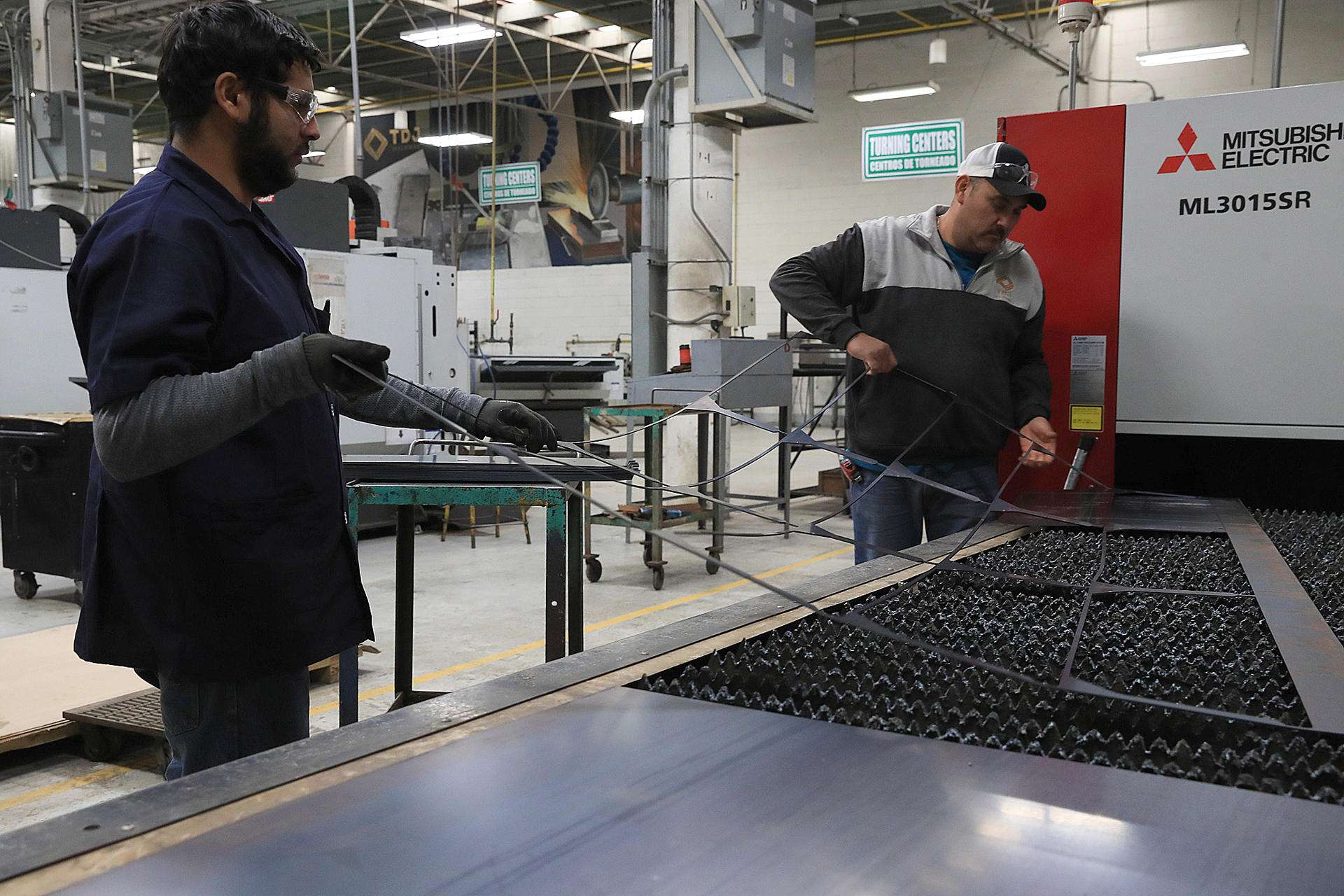 La producción industrial de México se contrajo un 0,4% interanual en junio: Inegi
