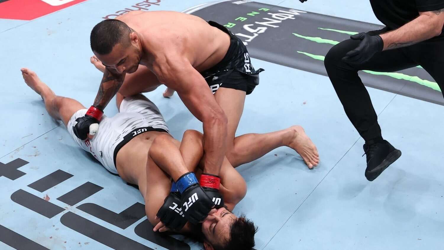 Resultados de la UFC: Ulberg noquea a Reyes en el primer asalto