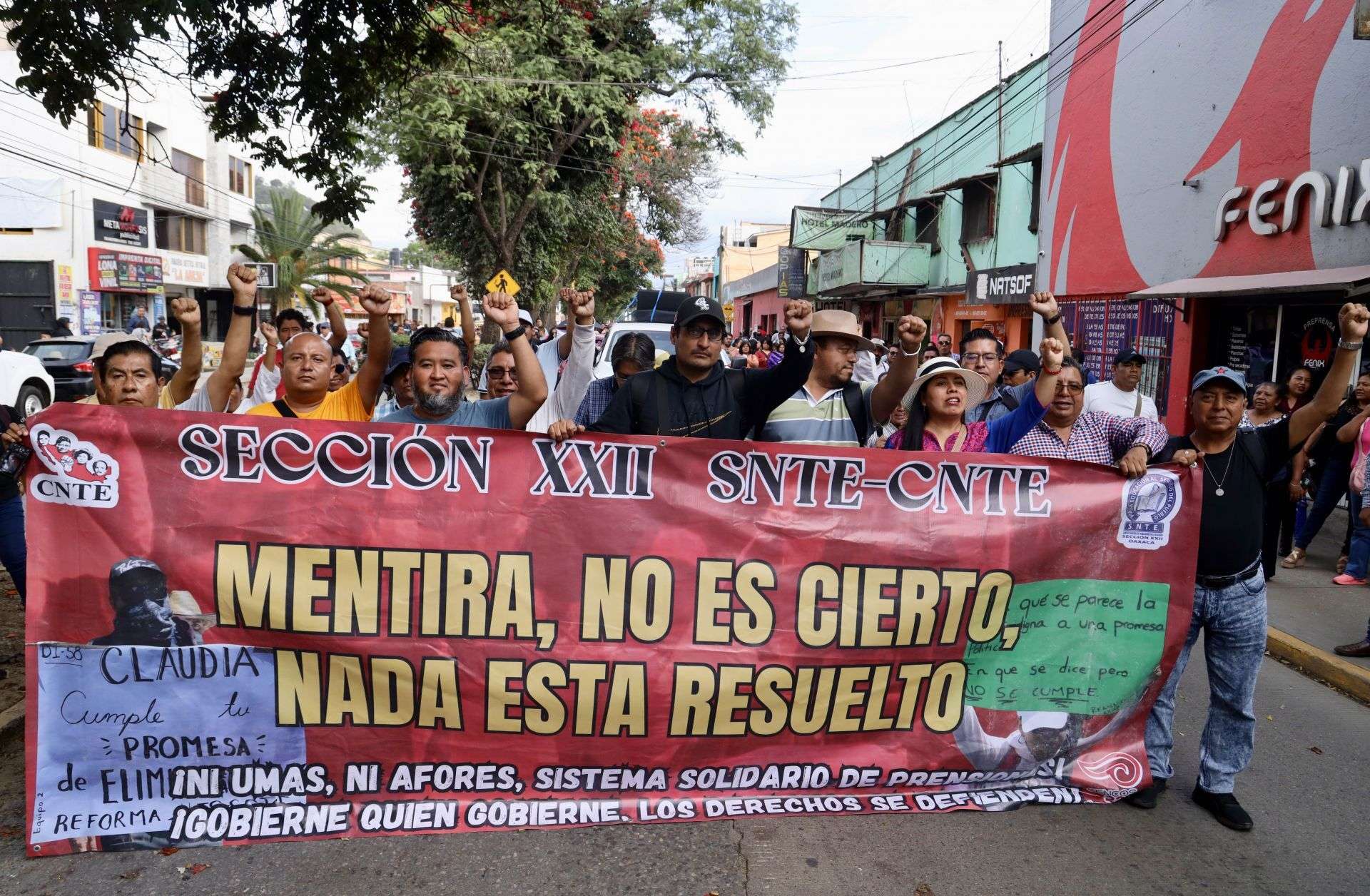 Mega bloqueo de la CNTE paraliza vialidades de la Ciudad de México y el Estado de México