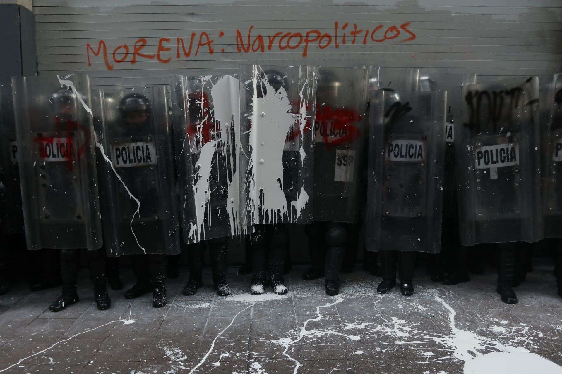 Marcha del 2 de octubre deja 94 policías y 29 civiles heridos; CDMX acusa de “provocación”