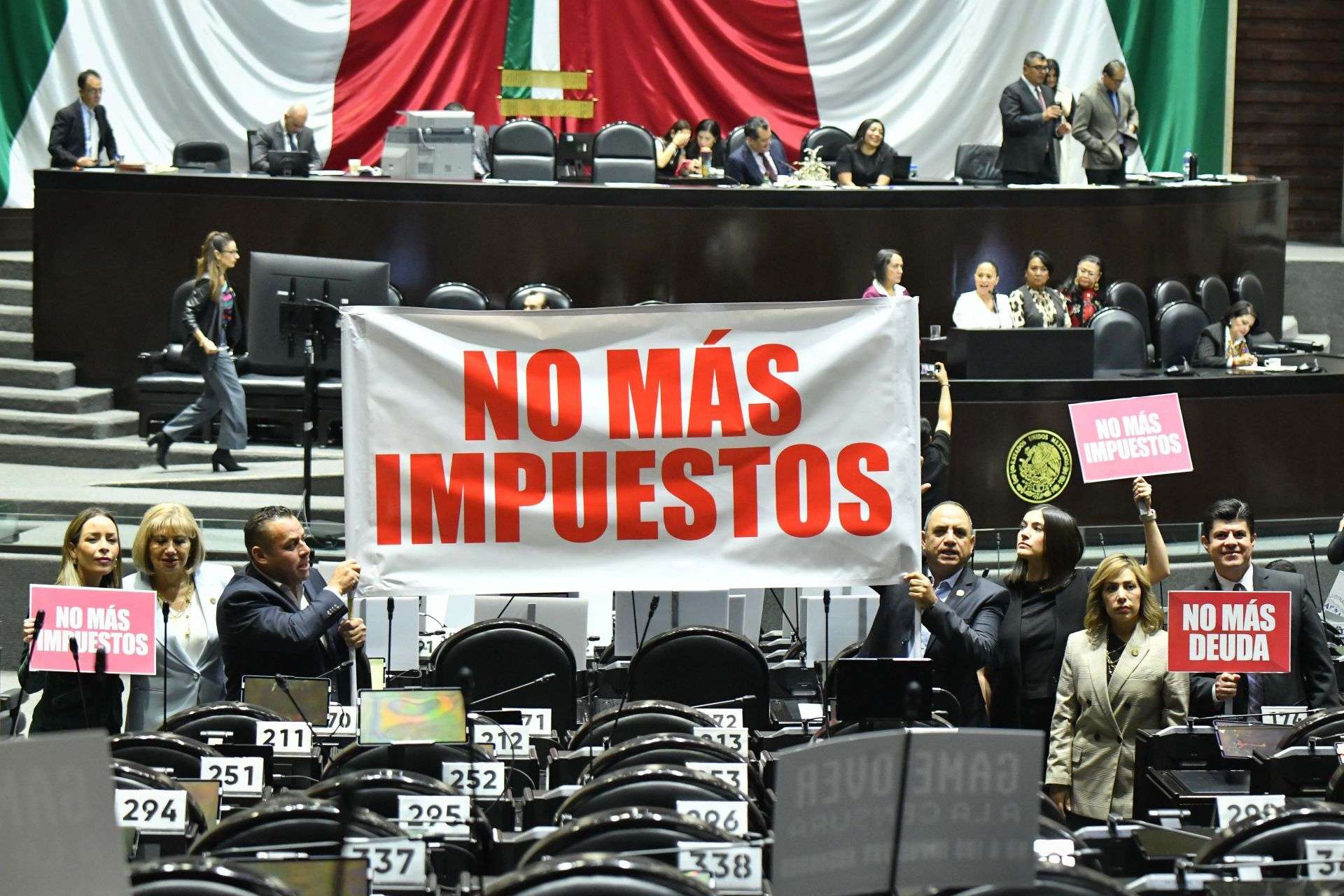 El Peso de los Nuevos Impuestos: Las Reformas Fiscales de 2026 Afectan en Mayor Medida a los que Menos Tienen