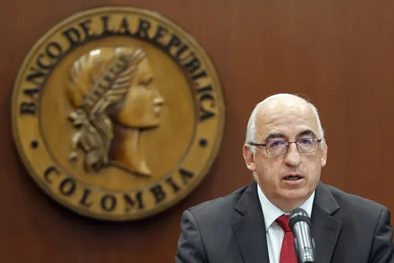 Cancela FMI adscripción de Colombia al organismo