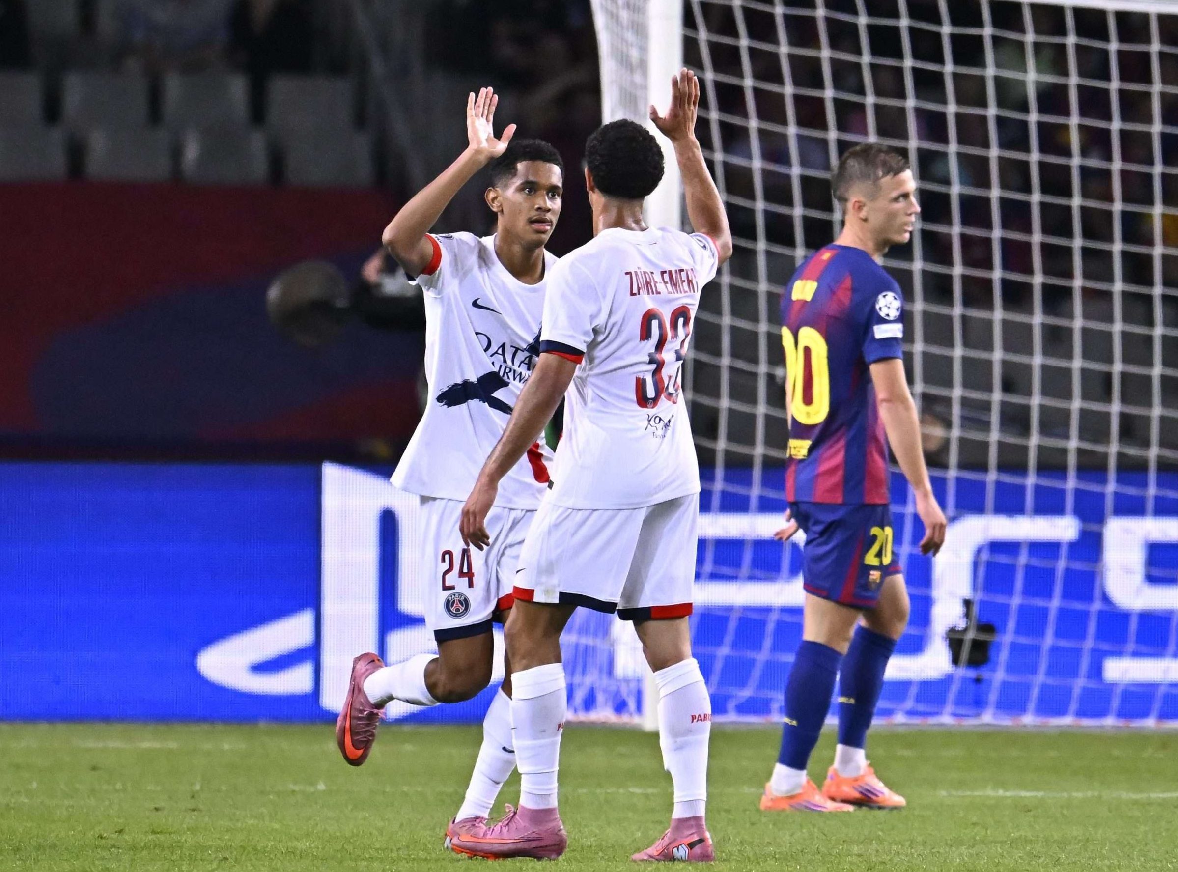 Remontada del PSG silencia al Barcelona en Champions