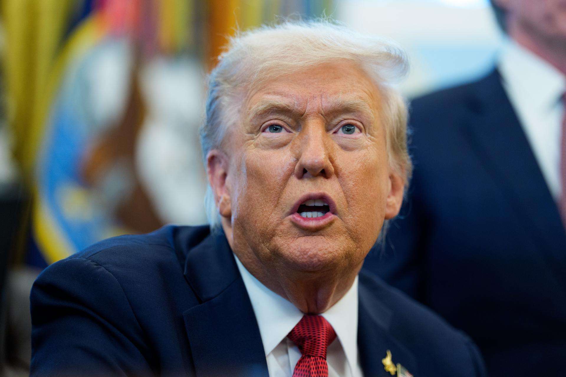 Trump plantea acuerdos bilaterales con México y Canadá y abre la puerta a modificar el T